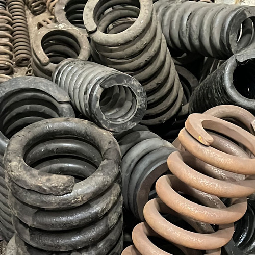 Hot Coiled Spring - Color: Black