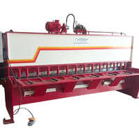 Hydraulic Sheet Cutting Machine - Color: Red