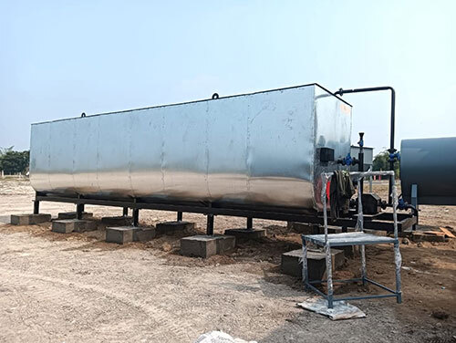 Industrial Bitumen Tank - Color: Silver