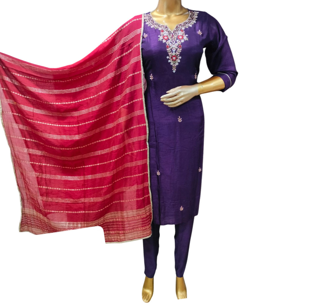 Ladies Zari Embroirered Straight Kurti