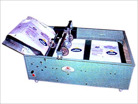 Automatic Long Labels/Cartons/Pouch & Lids Coding Machine