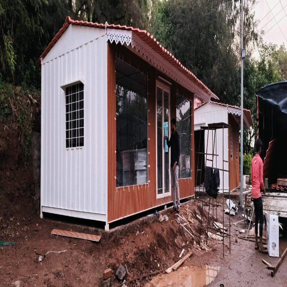 Portable Farmhouse - Color: Multicolor