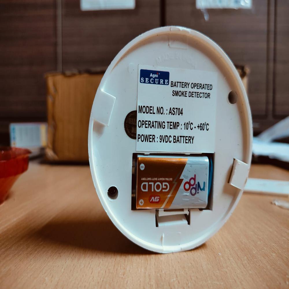 Battery Smoke Detector - Color: White