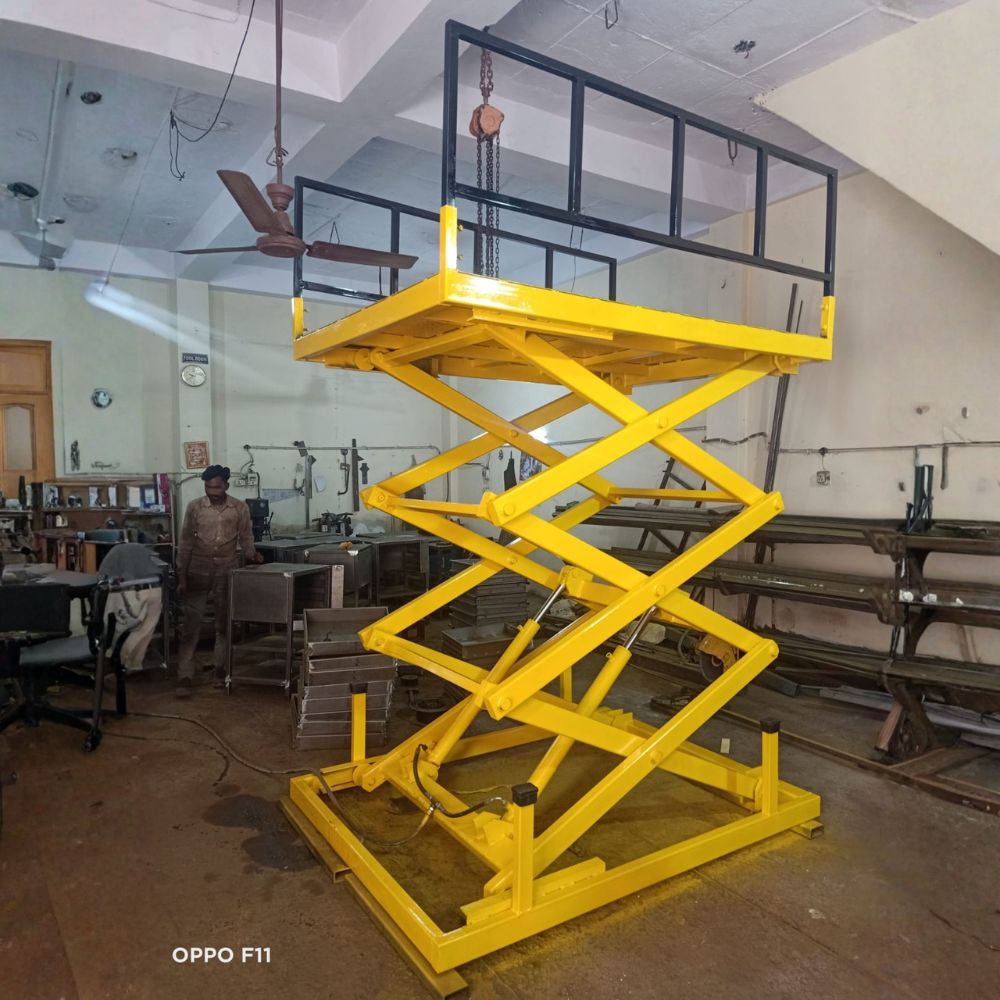 CAR SCISSOR LIFT