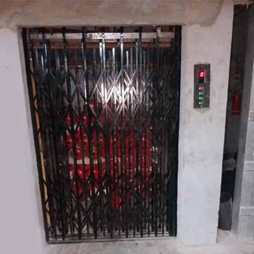 Industrial Goods Lift - Material: Stainless Steel