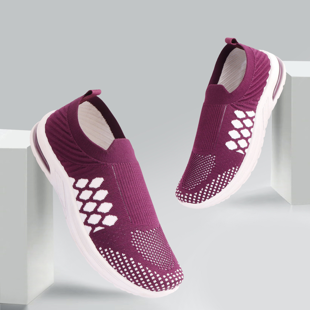 Ladies Dark Pink Canvas Sports Shoes
