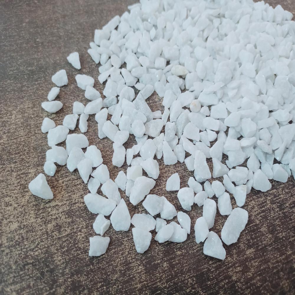 SUPER WHITE MARBLE CHIPS FOR OUT DOOR GARDEN DECORATION PEBBLES STONE ALTERNATIVE USED