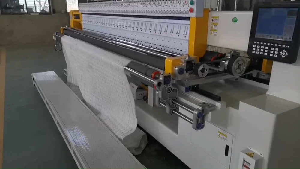 Roll to Roll Quilting Embroidery Machine