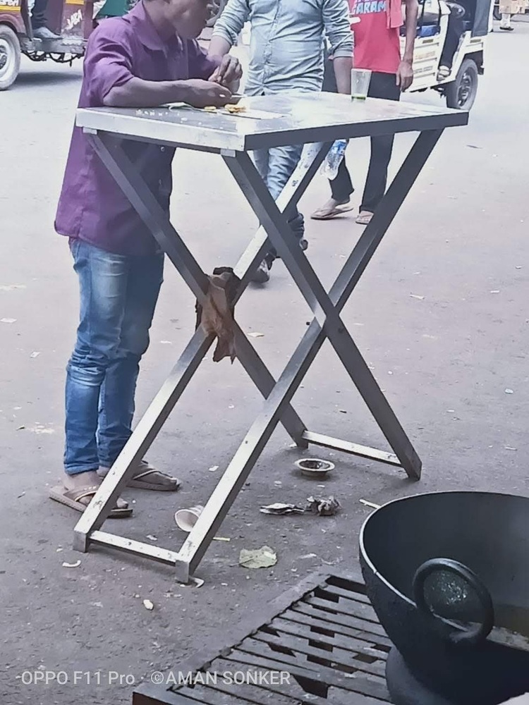 स्टैंडिंग टेबल -