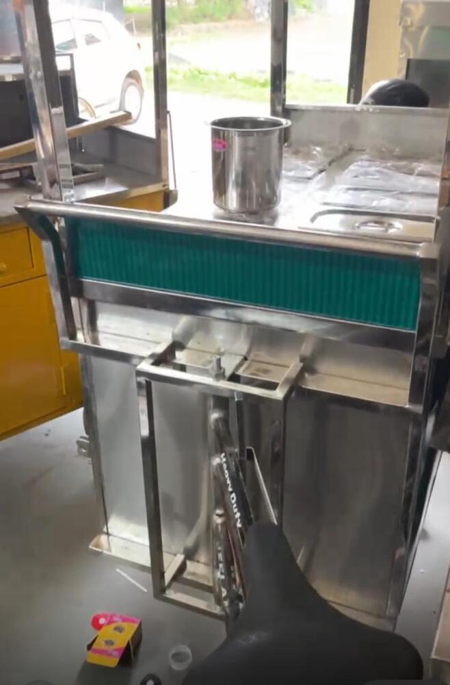 E Rikshaw Momos Counter