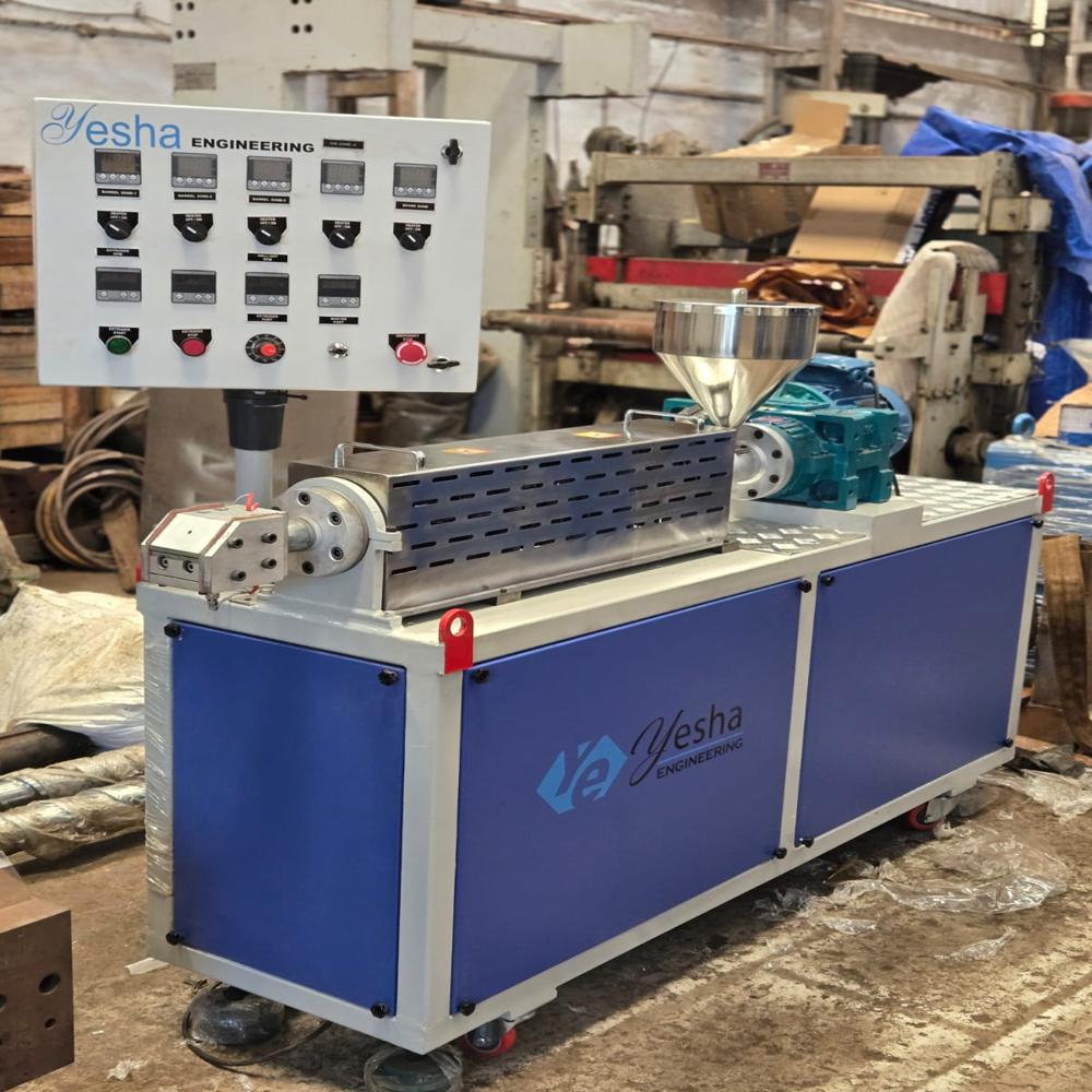 Lab extruder machine