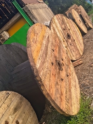 Hardwood Cable Drum - Color: Brown