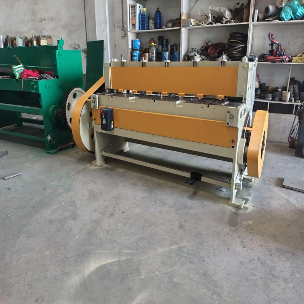Mechanical Under Crank Shearing Machine - Mild Steel, 1200 Kilograms | Green Finish, 440 Volt Operation, 1-year Warranty, Heavy-duty Performance