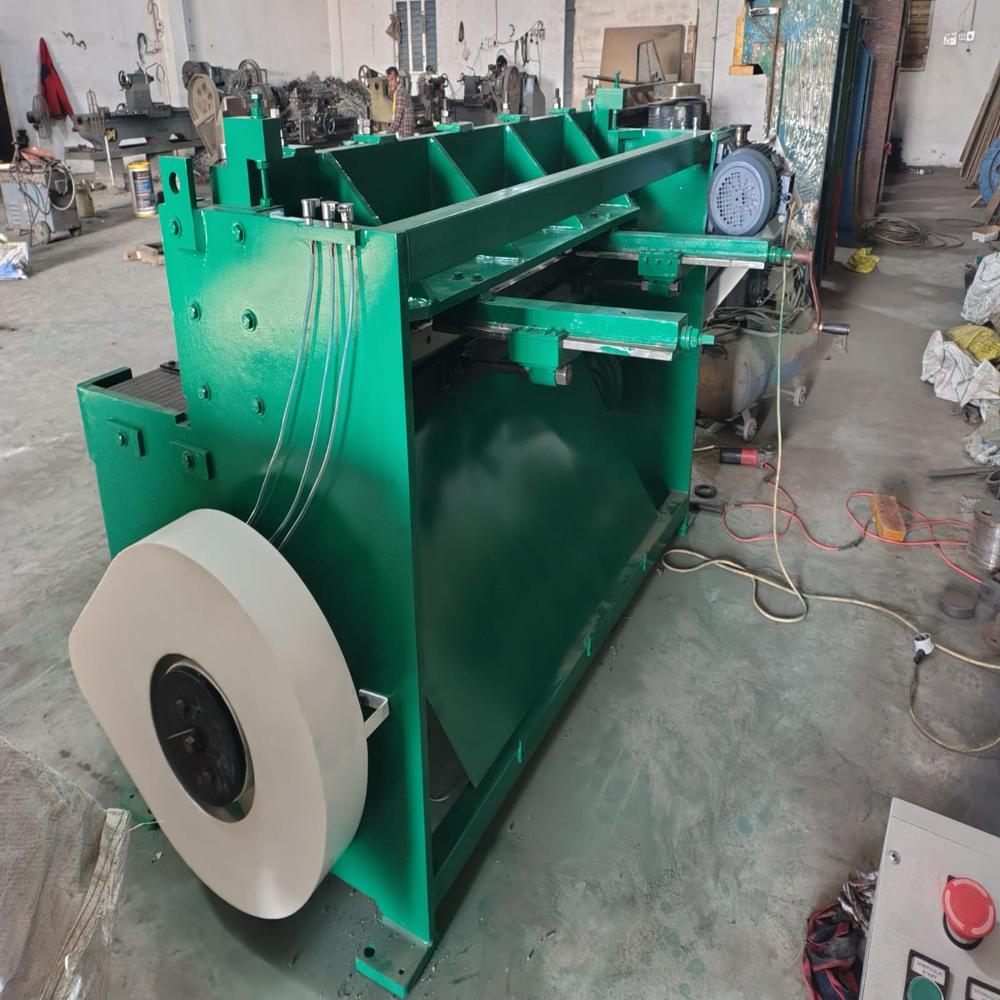 Mechanical Under Crank Shearing Machine - Mild Steel, 1200 Kilograms | Green Finish, 440 Volt Operation, 1-year Warranty, Heavy-duty Performance