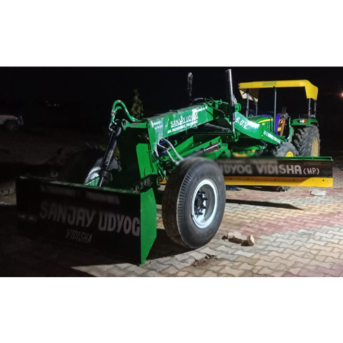 Tractor Grader - Capacity: 700 Kg