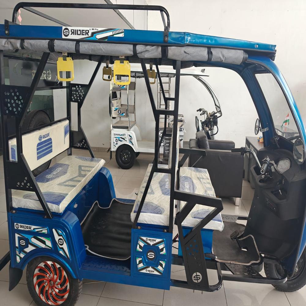 Yellow Battery Electronic Rickshaw