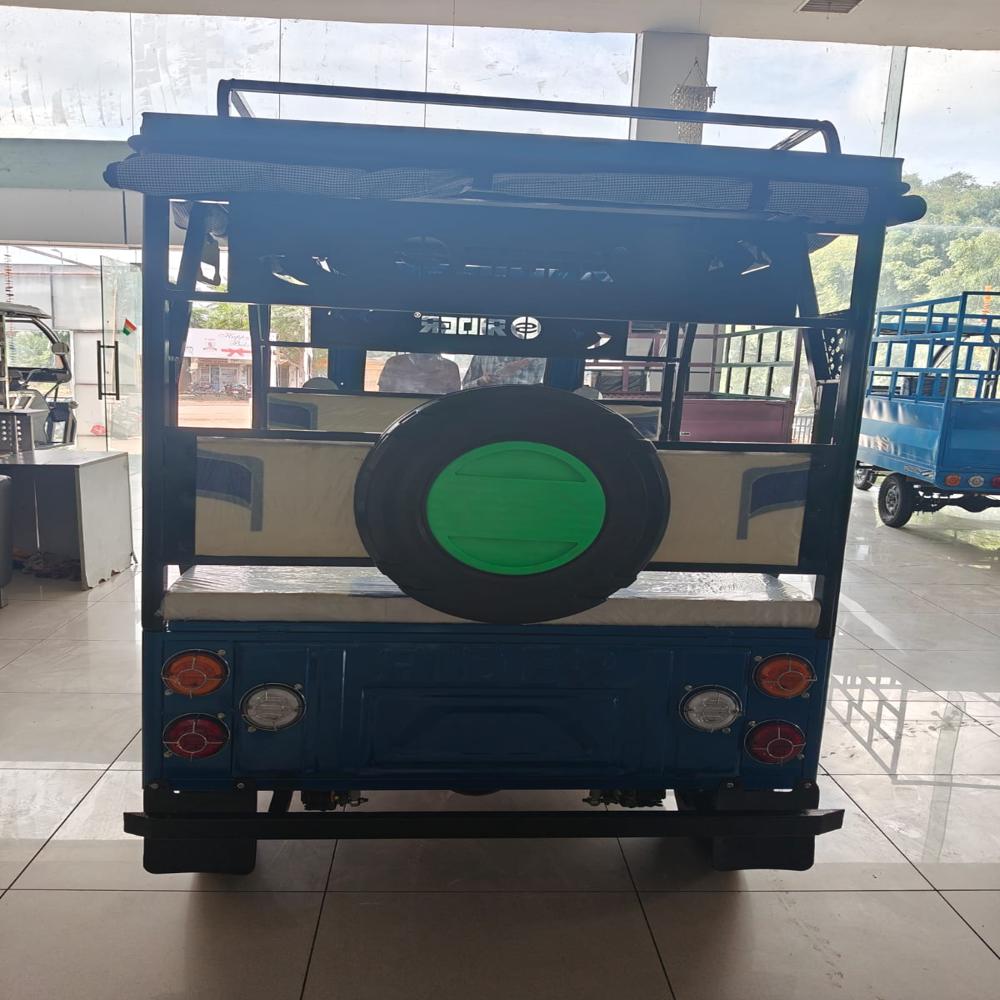 Yellow Battery Electronic Rickshaw