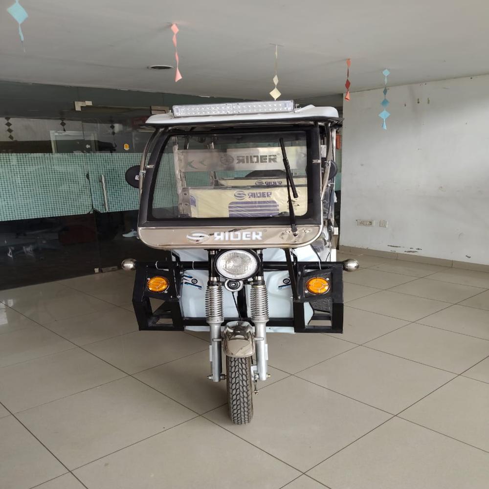 Ms Battery Rickshaw - Charging Time: 5 Years