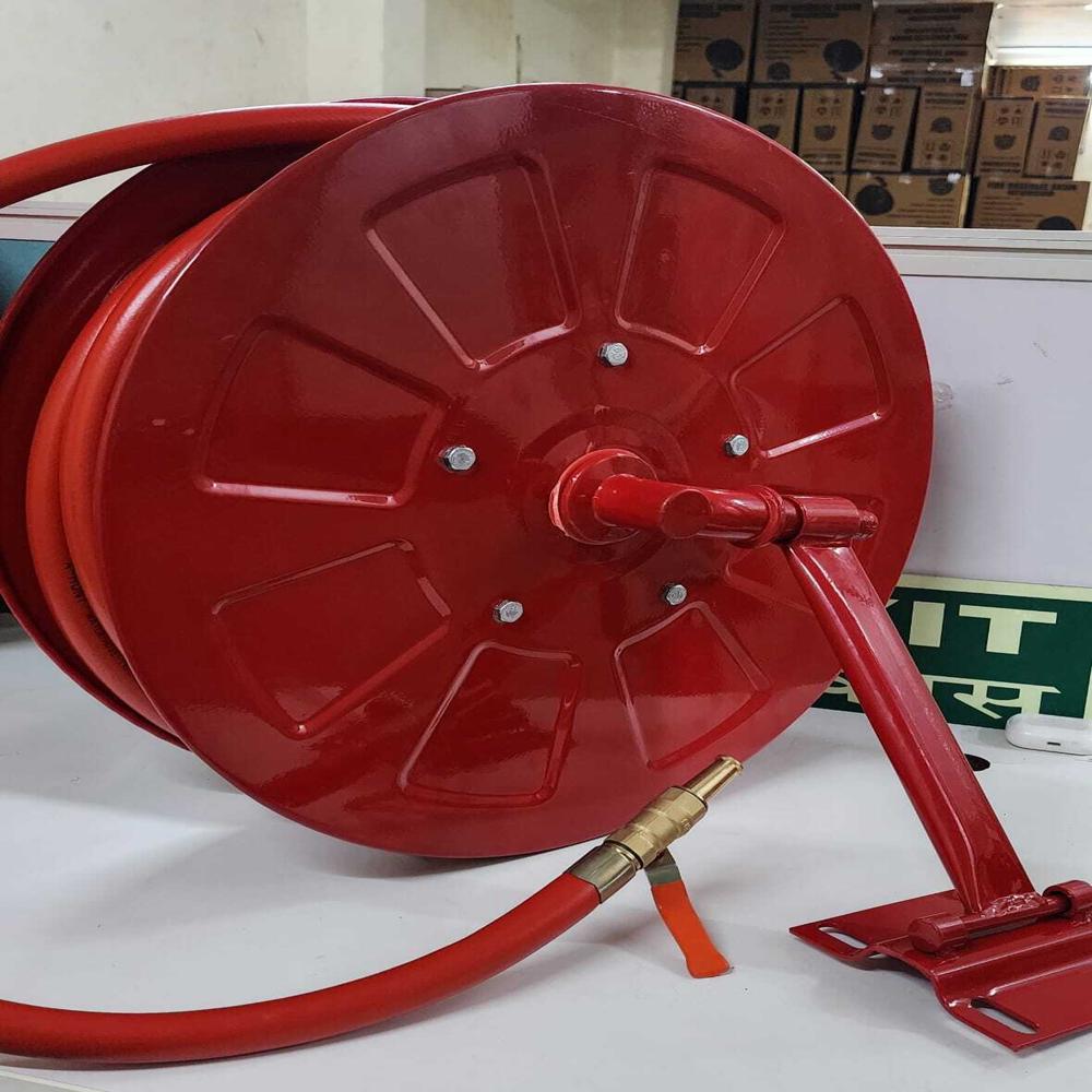 Compact Hose Reel Drum - Mild Steel, Max Cable Length: 10-15m , Red Color For Industrial Applications