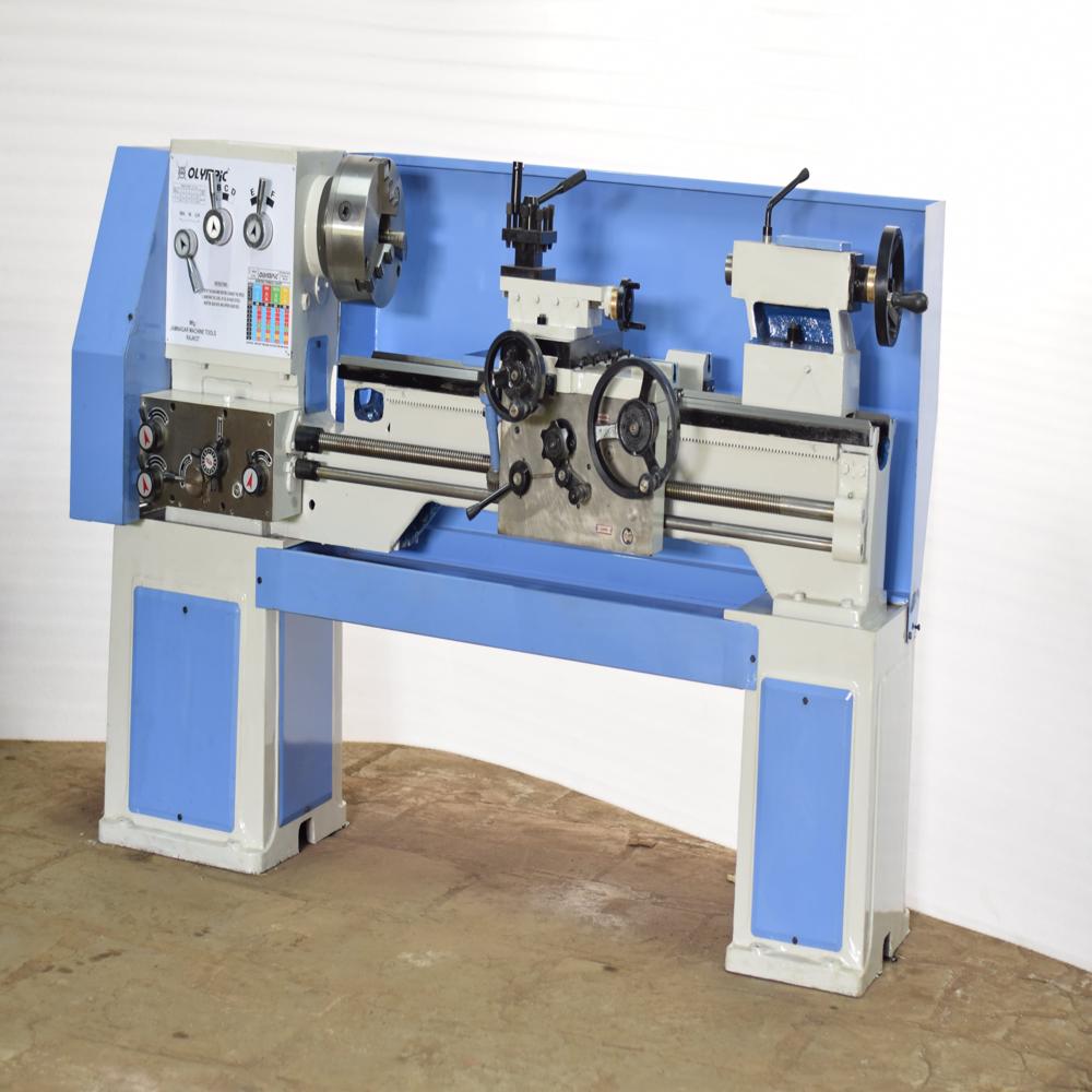 Medium Duty Gear Head Lathe Machine