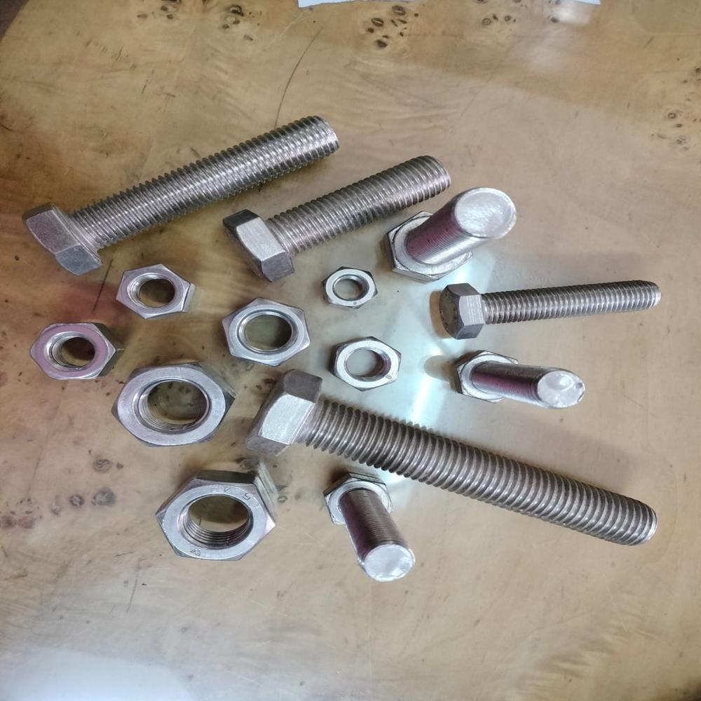Stainless Steel Nut Bolts - Application: Construction