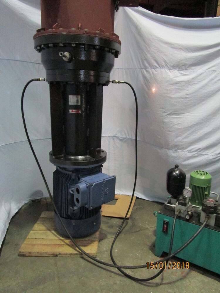 Bottom Mounted High Speed Agitator For Grease Preparation Vessel