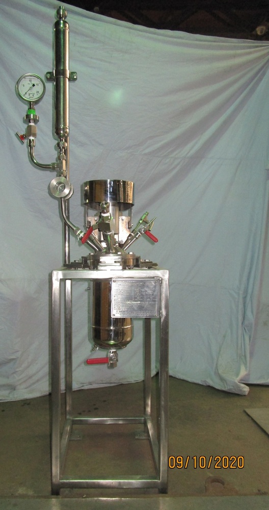Heavy Duty Batch Pilot Reactor Skid