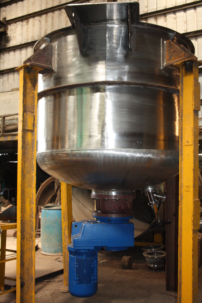 Bottom Entry Emulsion Preparation Vessel