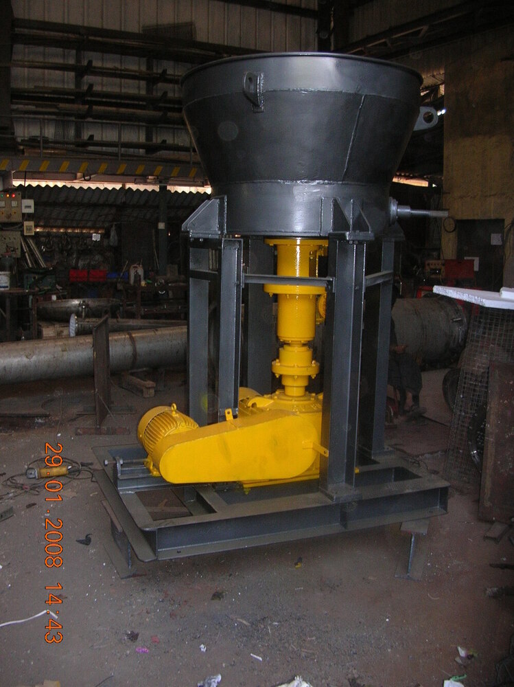 Bottom Mounted Mixer For Oleo Chemical Service