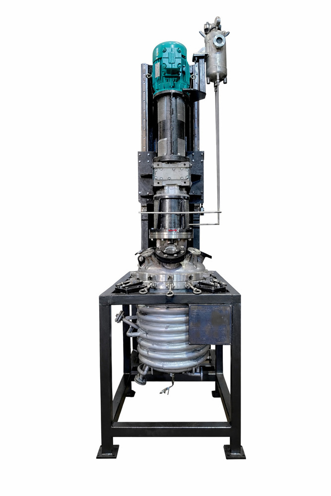 Emulsion Vessel With Hydraulic Lid Lifting