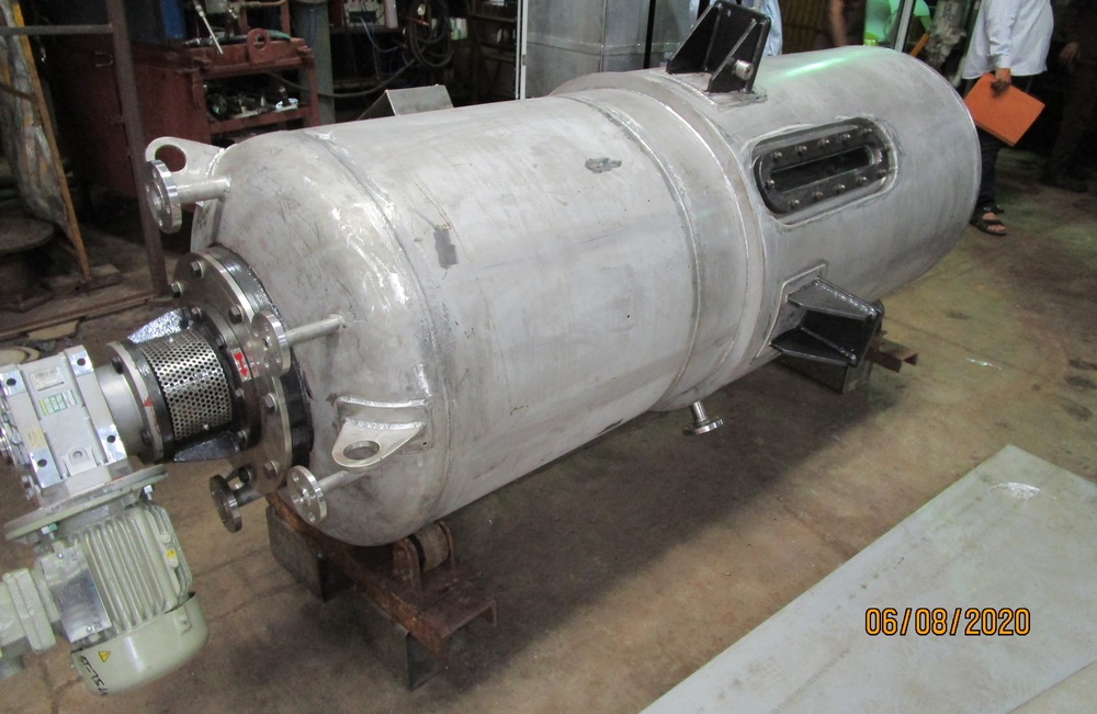 2500 Litre Stainless Steel Pressure Vessel