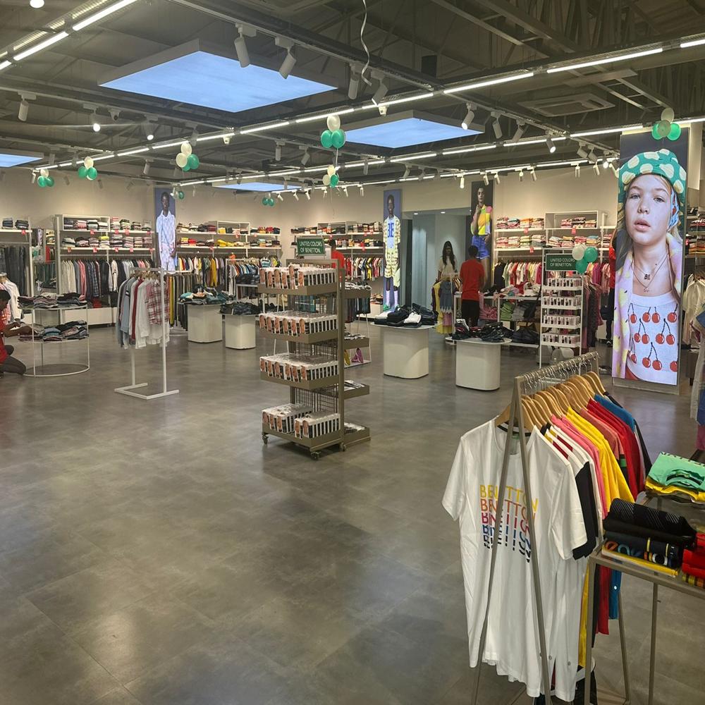 Modern Design Reception Rack