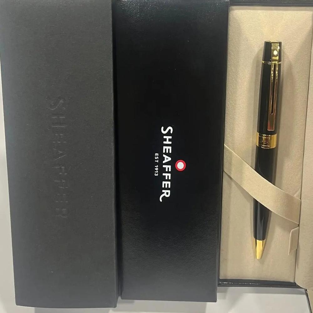 SHEAFFER 9325 Ballpoint Pen: Glossy Black with Gold PVD Trims