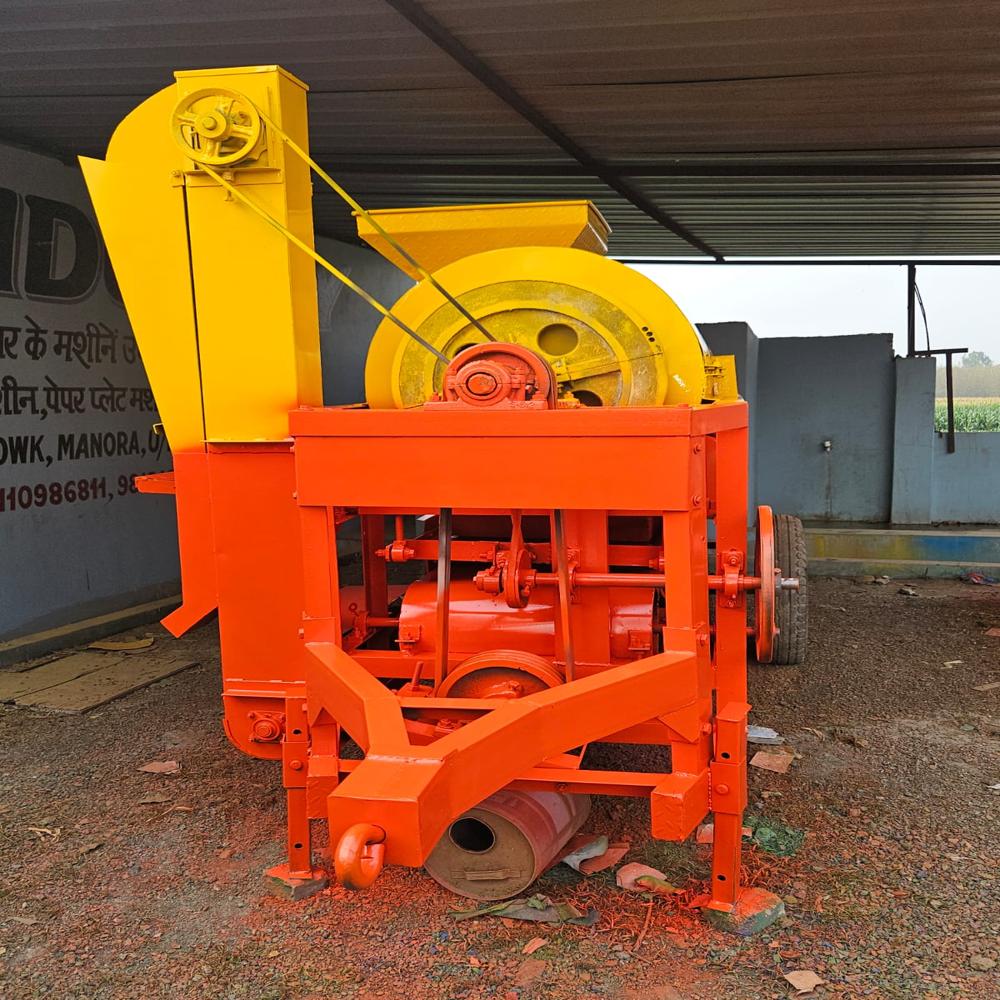 Maize Thresher With Elevator - Automation Grade: By Tractor
