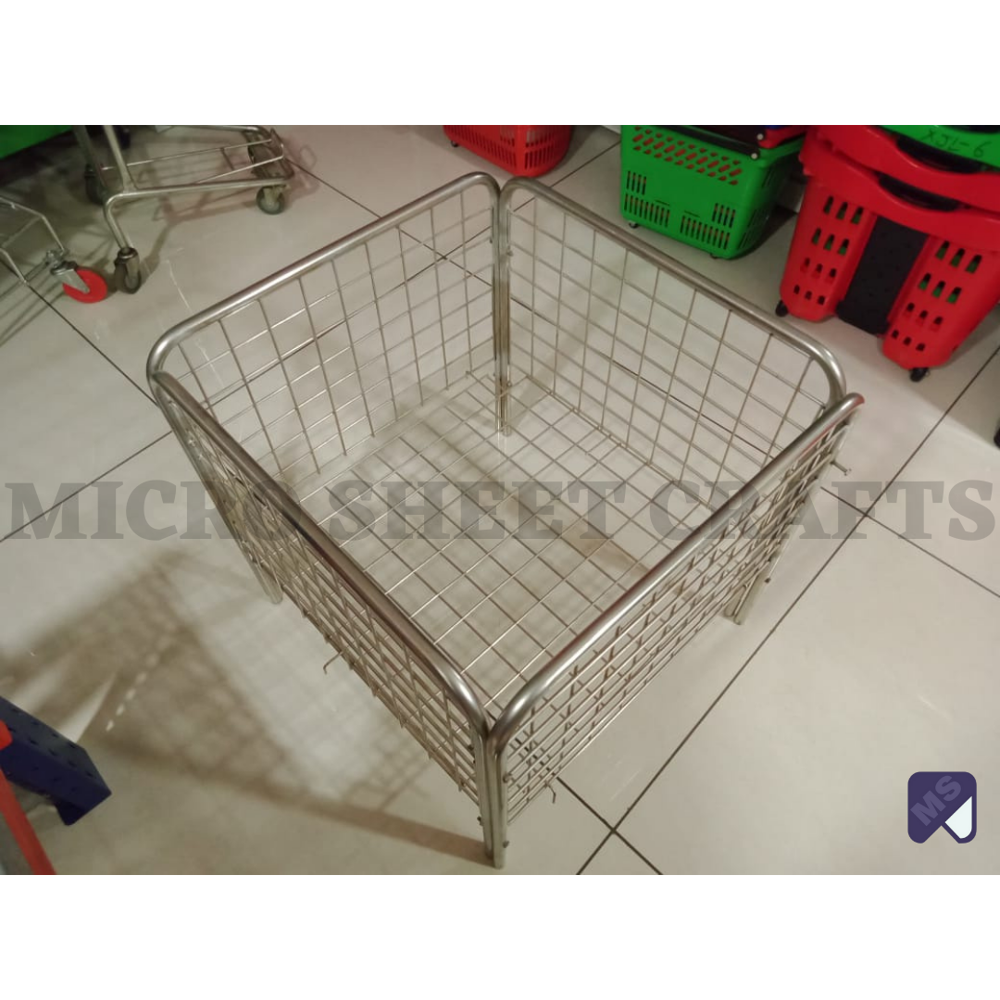 Clothing Display Rack - Capacity: 40 Kg