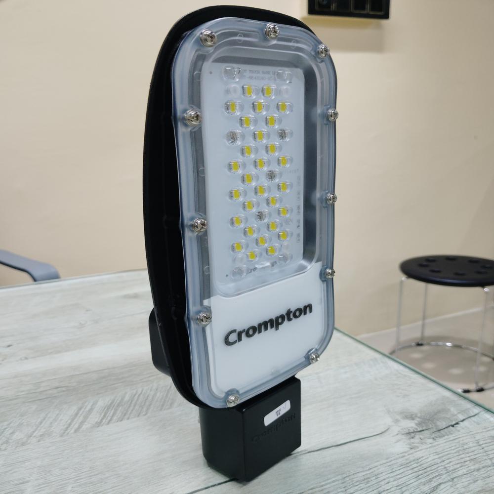 Crompton 35W Street Light Wanderer Neo ERP-427-35-57-HL2-LM-NBK