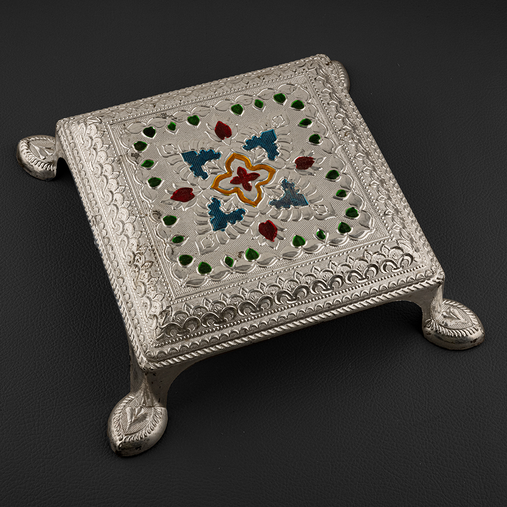Deginer Silver Pooja Chawki - Features: Durable