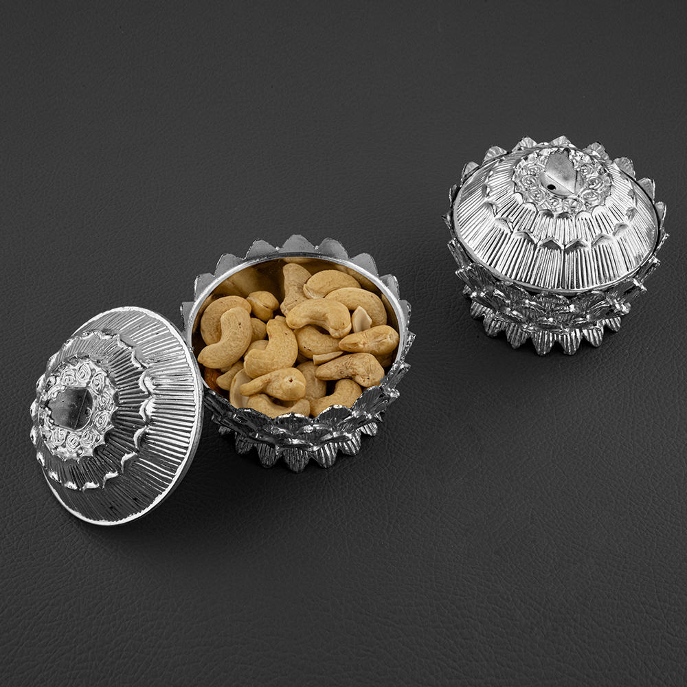 Designer Silver Dryfruit Dabi