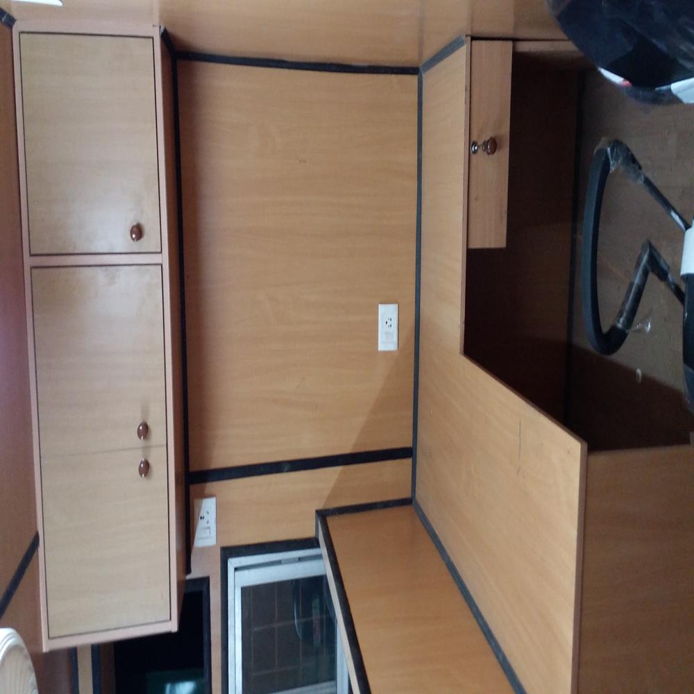 Office Container - Color: White