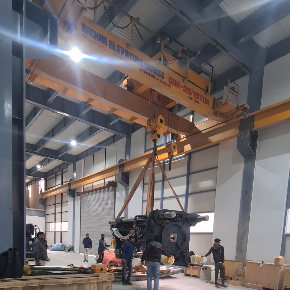 Heavy Duty Eot Crane - Color: Golden Yellow