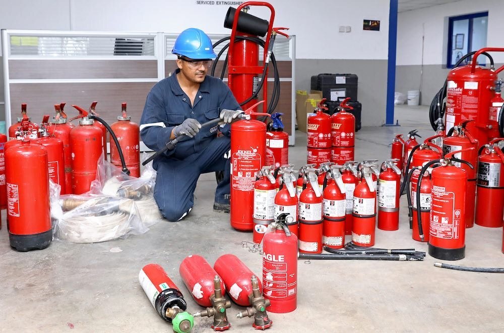 Fire Extinguisher Refilling Service In Indore - Material: Metal