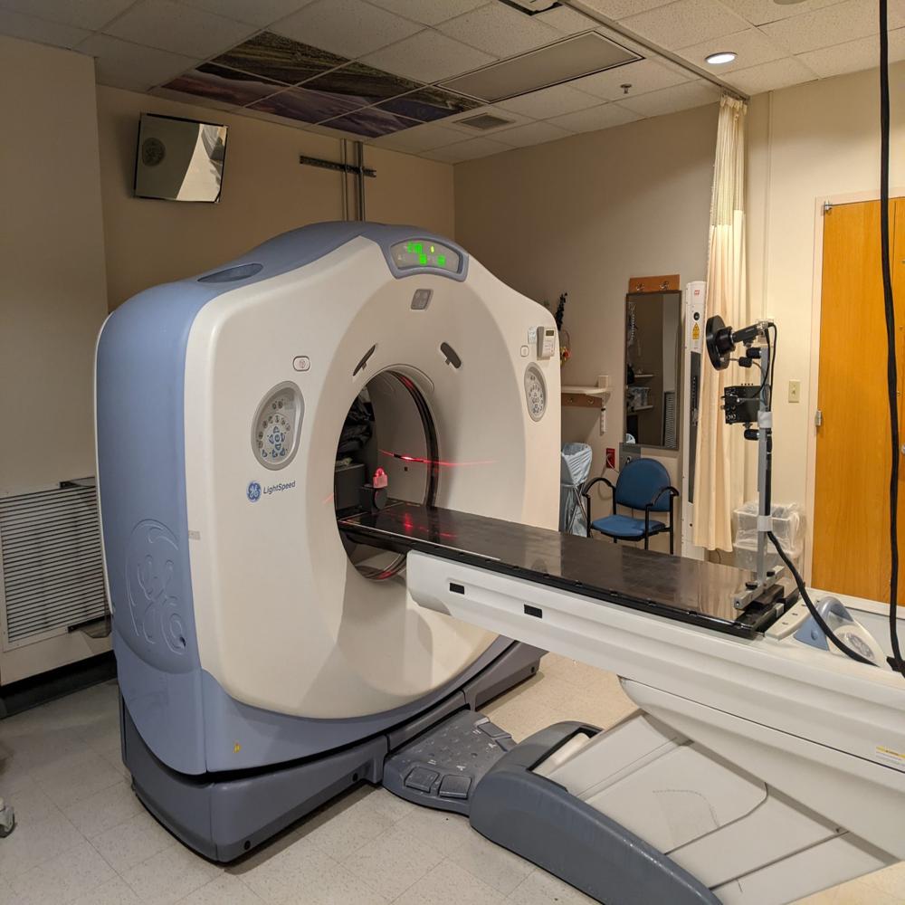 Light Speed GE CT Scanner