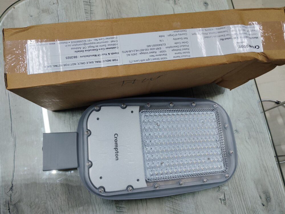 Buy Crompton 100W LED Street Light at best price in India ERP-434-100-857-HL2-LM-NTG