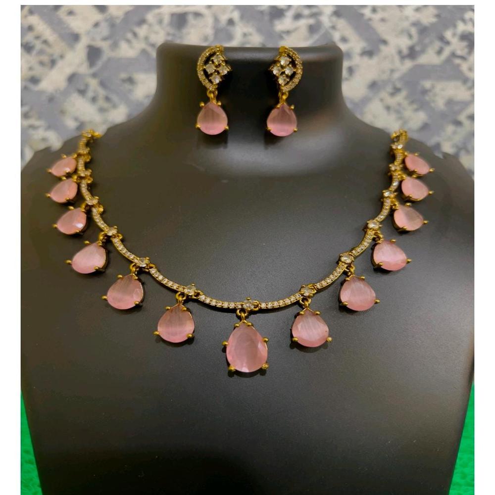 ANTIQUE NECKLACE SET