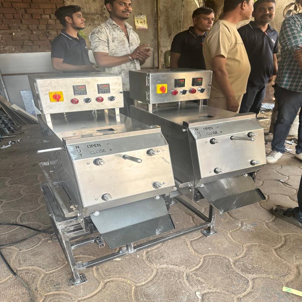 Automatic Chapati Pressing Machine - Automation Grade: Ss