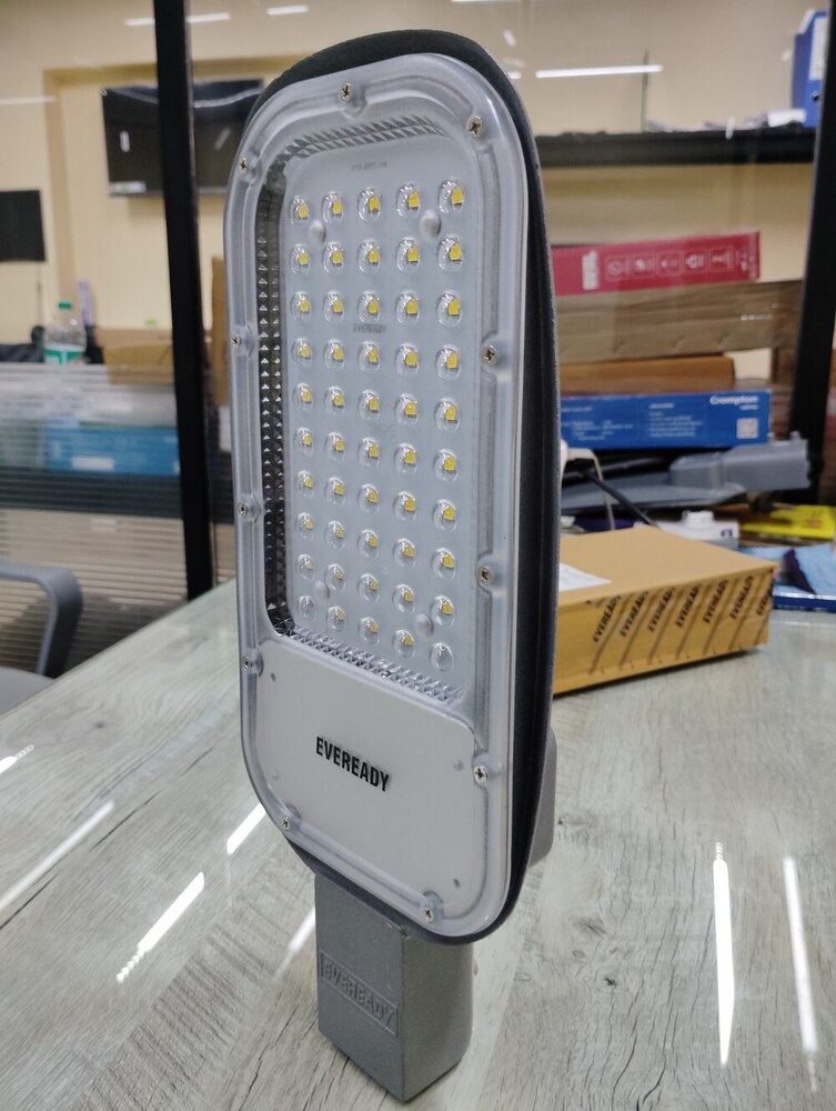 Eveready Citylite Mini 45-Watt LED Street Light (Grey) LEDSL045I5-01PC