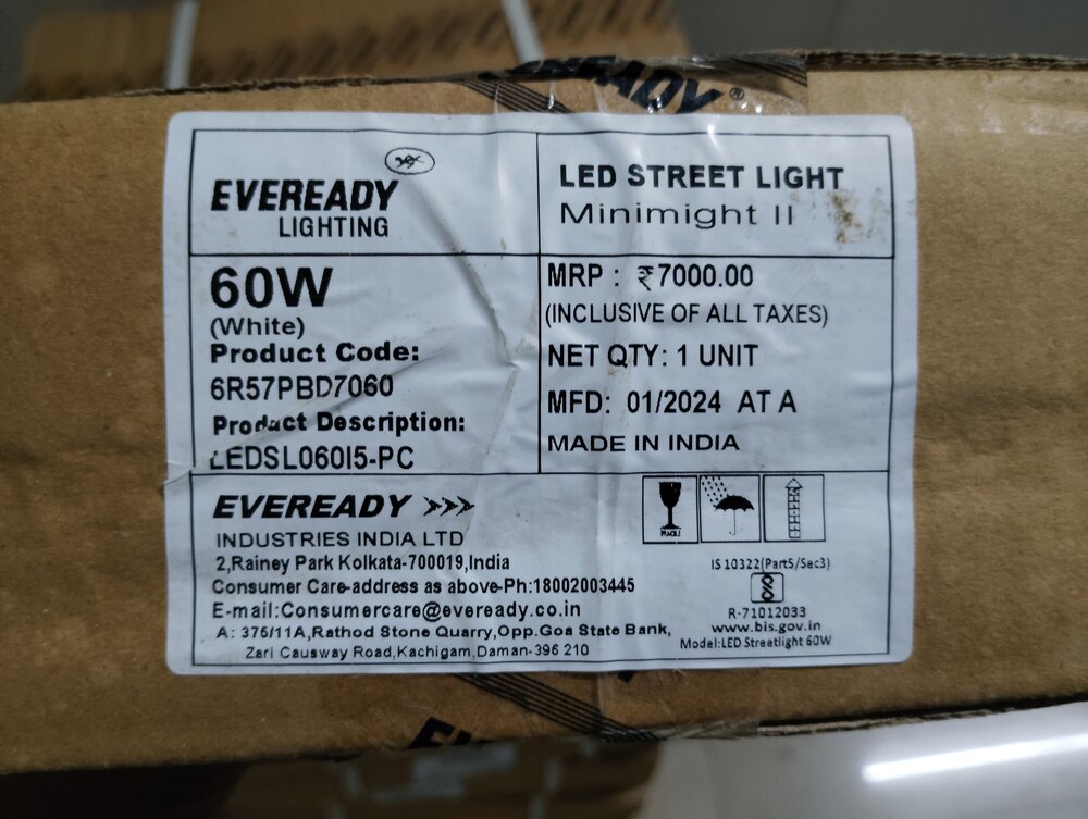 Eveready Citylite Mini 60-Watt LED Street Light (Black) LEDSL060I5-PC