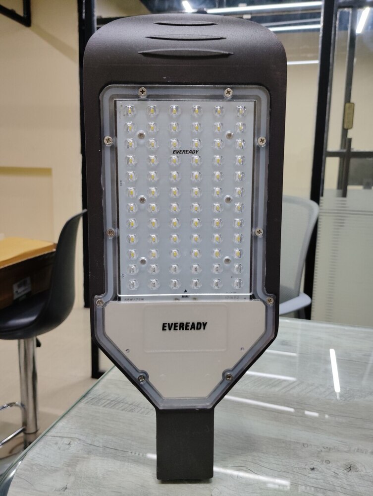 Eveready Citylite Mini 60-Watt LED Street Light (Black) LEDSL060I5-PC