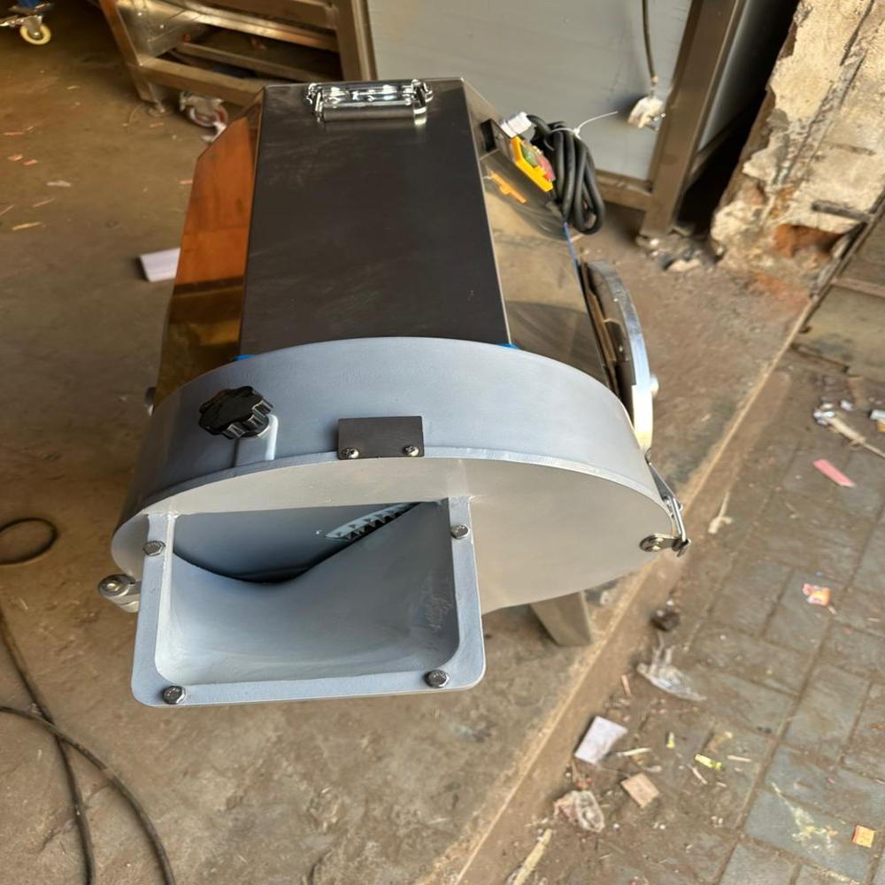Commercial Vegetable Cutter Machine - Automation Grade: Ss