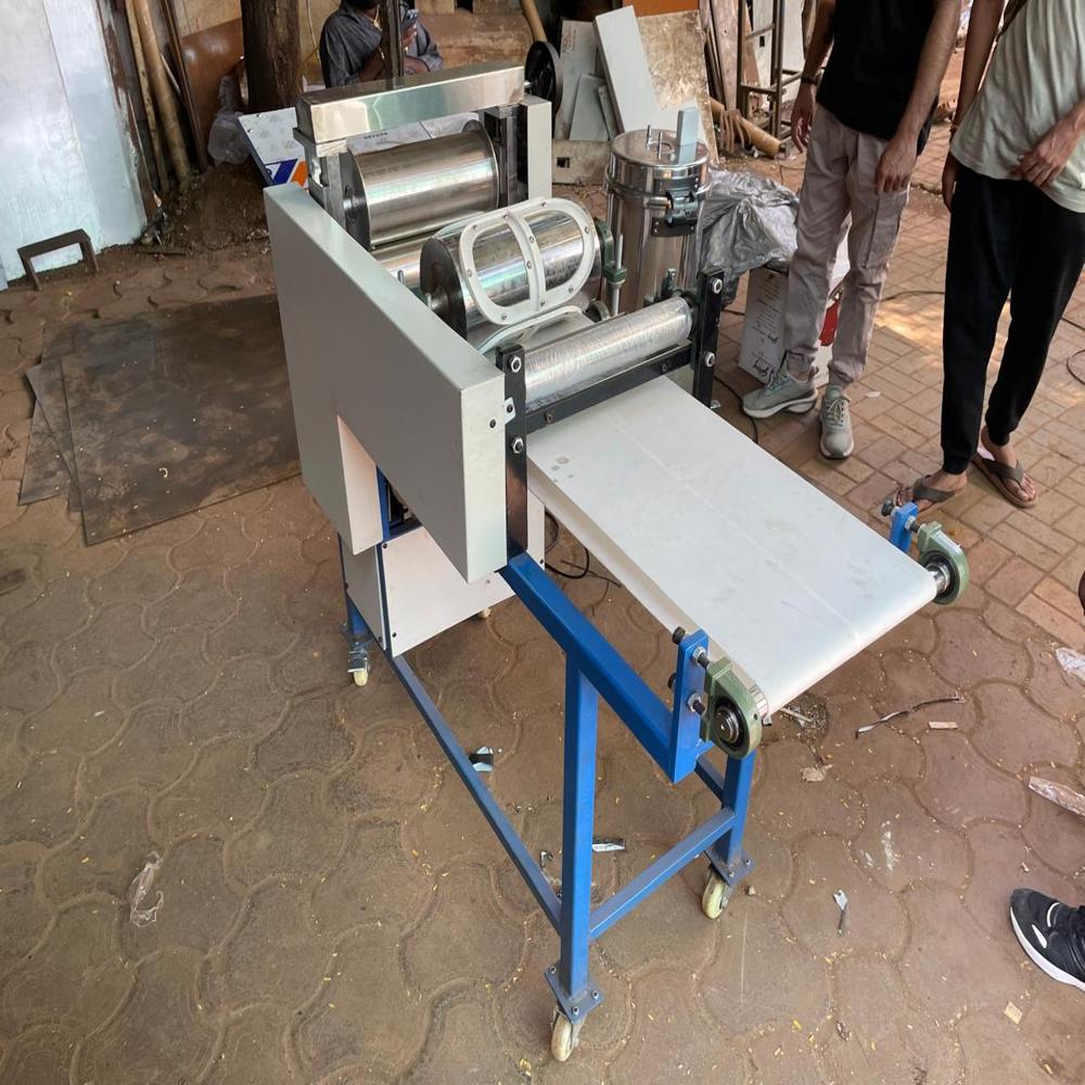 Automatic Samosa Patti Machine